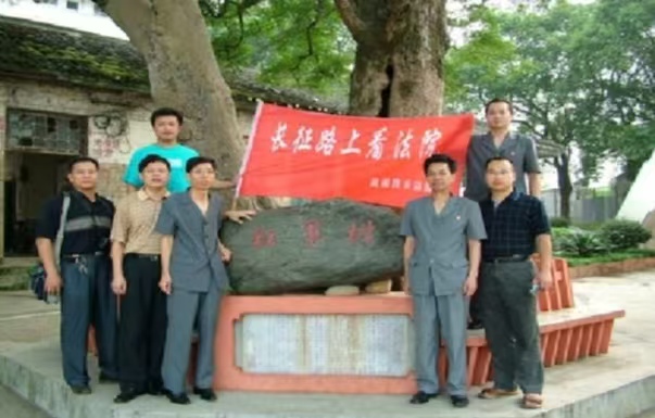 永州召开《探路》小说研讨会助阵湘超